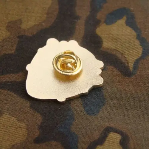 RACCOON CITY POLICE DETECTIVE SHIRT LAPEL BADGE PIN INSIGNIA