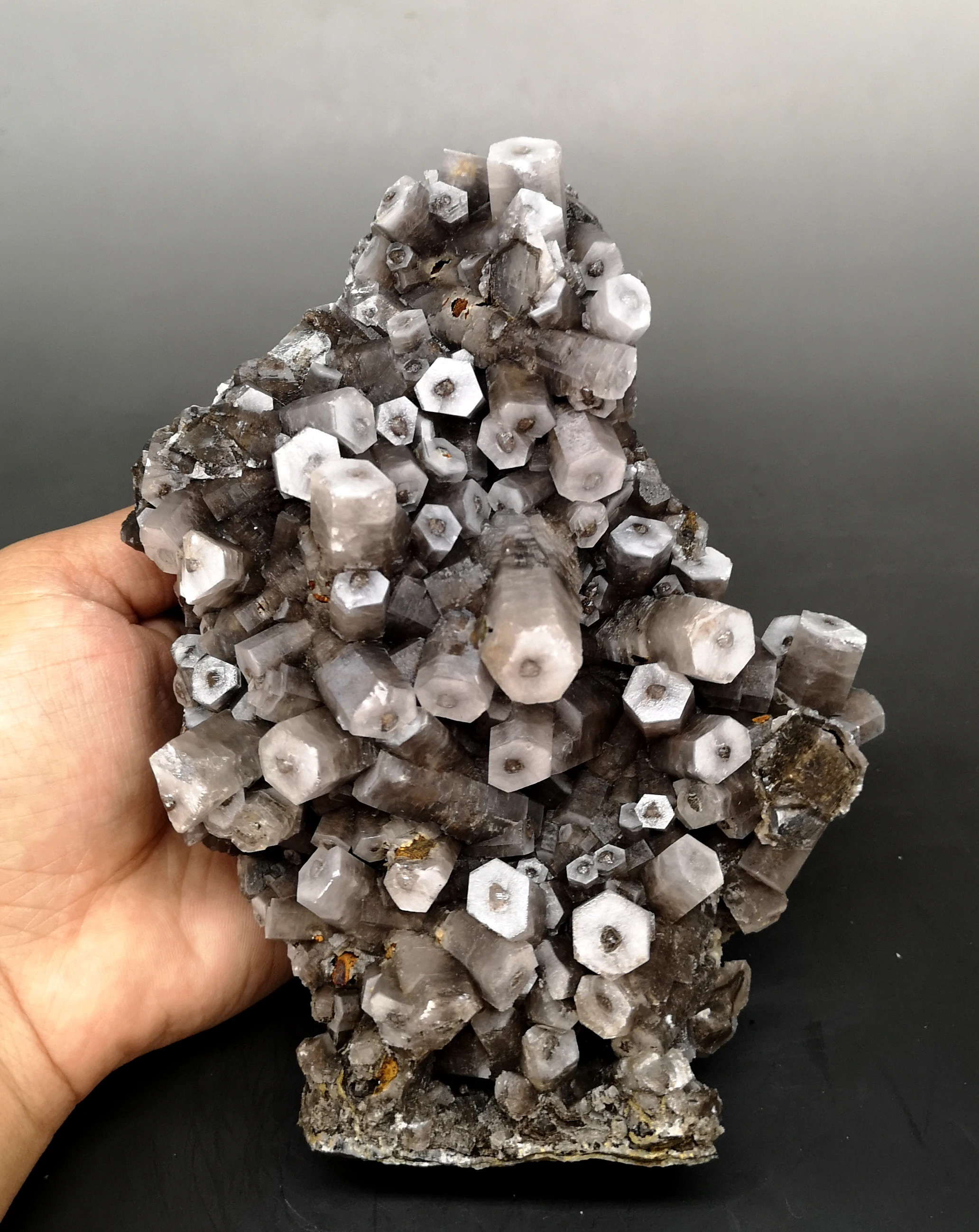 

Big! 1150g Natural Fluorescent Calcite Grey Columnar Calcspar Skeletal Raw Quartz Point Rough Crystal Cluster Minerals Specimen