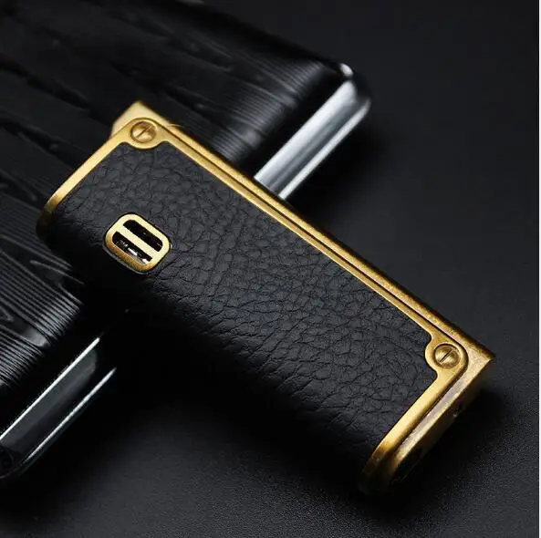 Кожаная зажигалка с тиснением прямым зажиганием XC535 обычная надувная газовая для