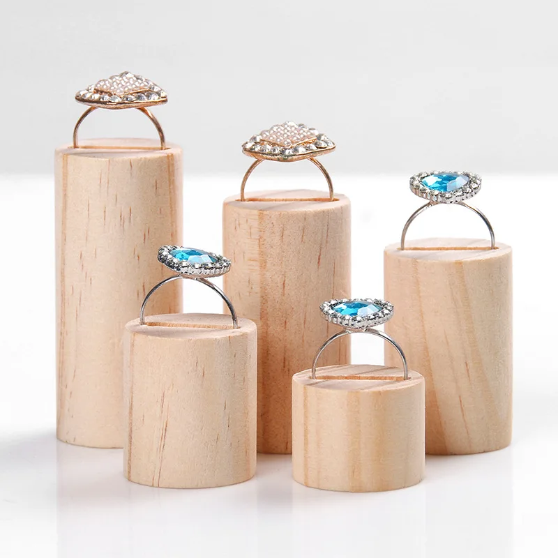 New Fashion 5pcs Solid Wood Ring Display Holder Ring Display Showcase