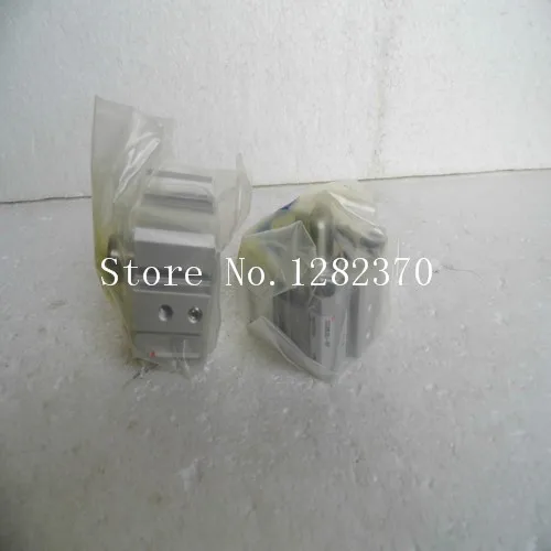 

[SA] new original authentic spot SMC cylinder CQ2B32-5T --2pcs/lot