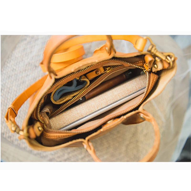 AETOO Retro literary handmade cowhide single shoulder oblique cross bag college wind leather casual Handbag