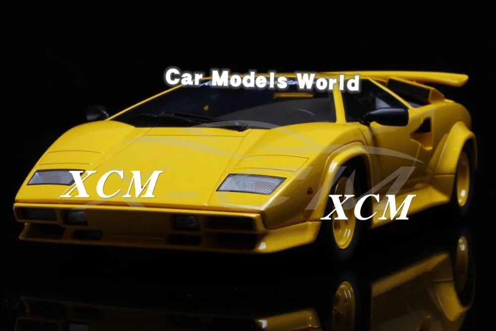 Полимерная модель автомобиля для GT Spirit COUNTACH TWIN TURBO (желтый) 1:18 + небольшой