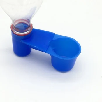 

Blue Water Drinking Bird Equipment Wholesale 10 Pcs Birds Docking Drinking Bottle 2.8 Cm Quail Waterer Bird Cups