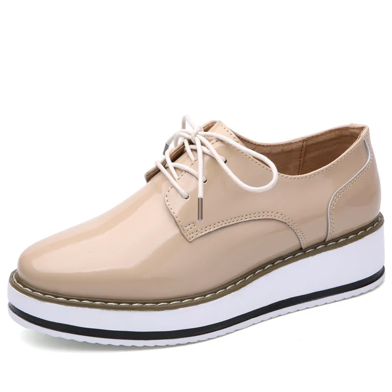 2017 Ladies Brogue Shoes Lace-Up Flat Platform Oxfords Shoes Woman Casual PU Patent Leather Creepers Spring Fashion Women Flats (3)