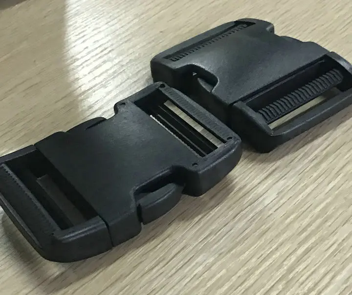 PLASTIC SIDE RELEASE BUCKLE
