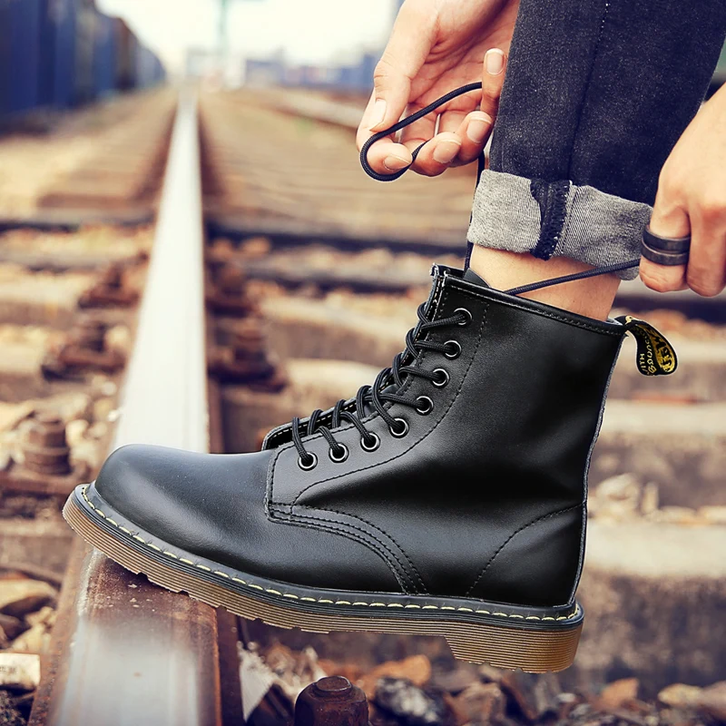 

2018 Unisex Leather Boots Fashion Winter/Autumn Casual Ankle Boots Warm Couple Snow Boots Motorcycle Martin Boots Men Big Size