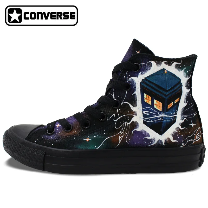Prix pour Tous les Noir D'origine Converse Chuck Taylor Hommes Femmes Chaussures Nébulaire Galaxy Boîte de Police Conception Peint À La Main Chaussures Homme Femme Sneakers Prix pour Tous les Noir D'origine Converse Chuck Taylor Hommes Femmes Chaussures Nébulaire Galaxy Boîte de Police Conception Peint À La Main Chaussures Homme Femme Sneakers
