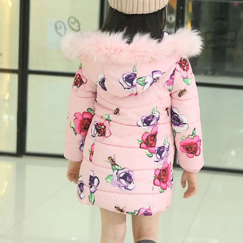 1 предмет, модное зимнее длинное пальто для девочек, детская одежда средней длины с цветочным рисунком одежда на хлопковой подкладке с меховым капюшоном