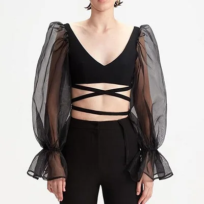 black crop top 