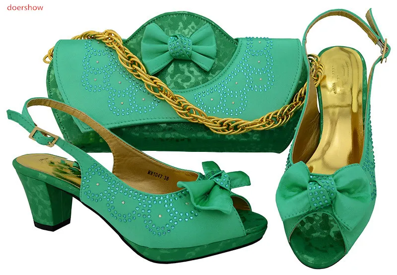 WR1-39 M1047 Water Green
