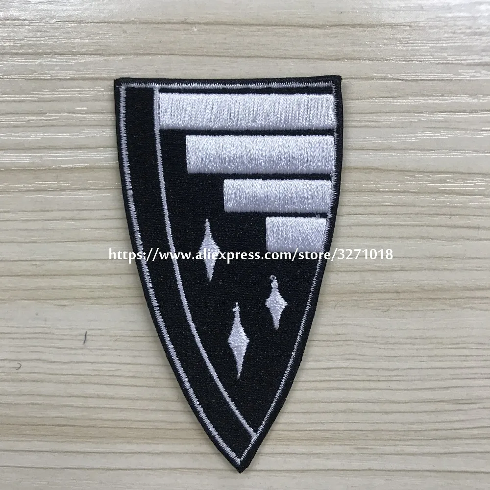 Embroidery patch front pocket design jacketin patches from home Embroidery patch front pocket design jacketin patches from home