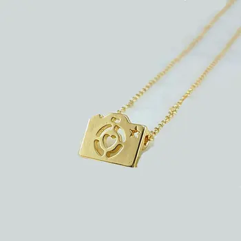 

Cute Lovers Camera Necklace Photo Camera With Heart Lens Necklace Mini Camera with Star Hipster Photography Necklaces