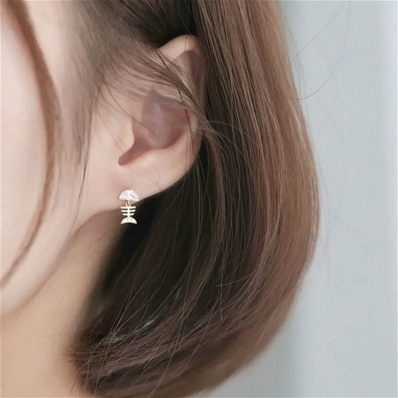 

New Pure Silver Fish Bone Earring For Women 100% 925 Sterling Silver Small Fish Mosaic Cubic Zirconia Stud Earrings Zirconia