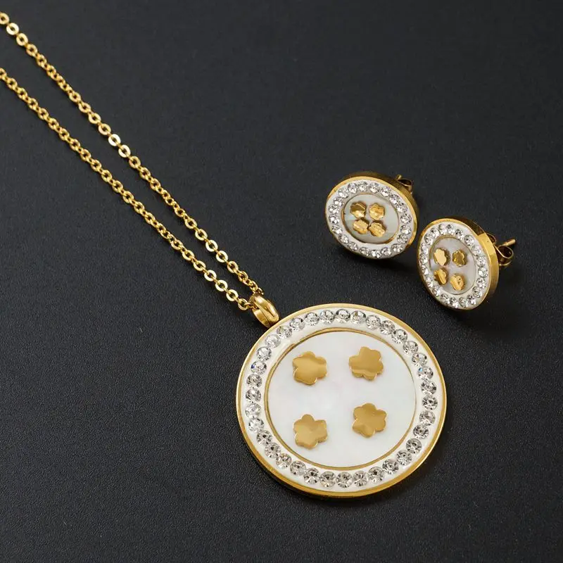 

Fashion Round Crystal Necklace Cubic Zirconia White Shell Flower Pendant Necklaces Engagement Jewelry for Women Wedding Gift