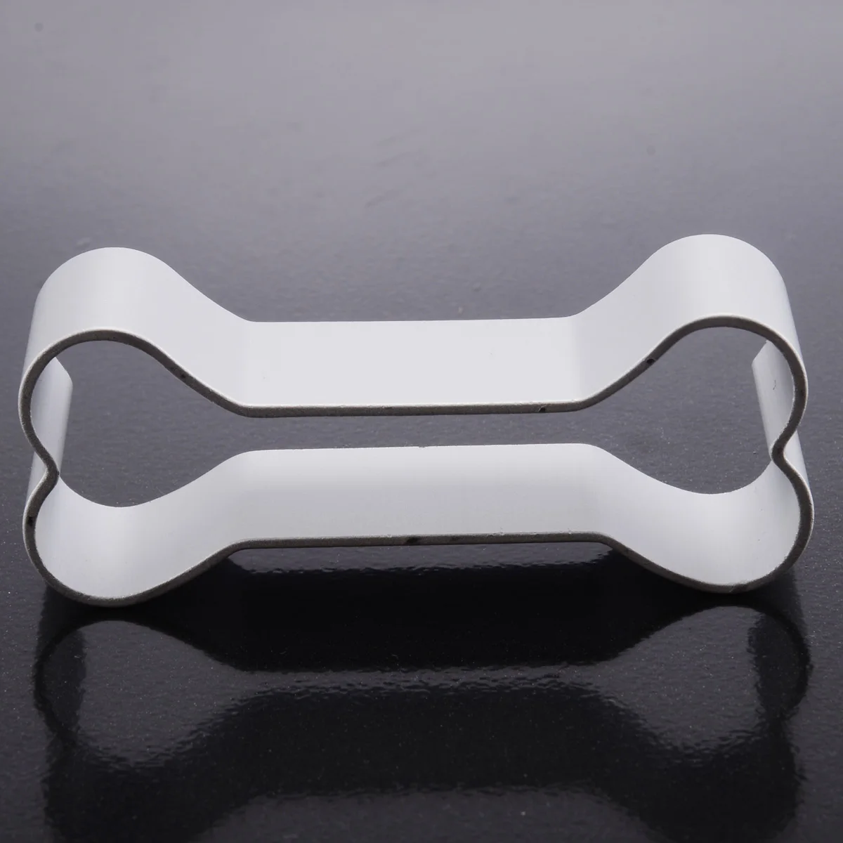 Mayitr mini bone Shape Mold Cookie Cutter Cake Decorating Tool Baking Muffin Mould Pastry Baking Tools 6.5X2.5cm