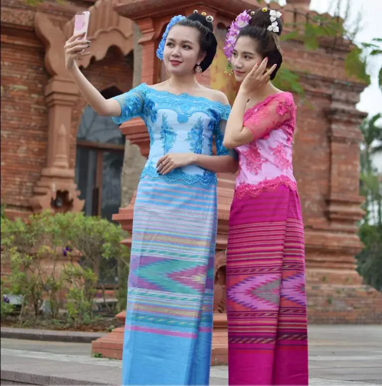 

Laos Vietnam Burma Dai Wear Fashion Water Sprinkler Festival Suits Women Short Sleeve Top + Skirt Blue Rose Red Festival Costume