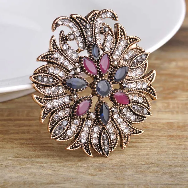 Vintage Flower Brooch For Women Large Brooches Resin Crystals Broche 
