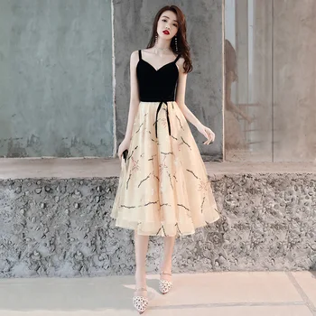 

Champagne Chinese Oriental Party Wedding Female Noble Cheongsam V-neck Slim Evening Dress Elegant Celebrity Banquet Dresses
