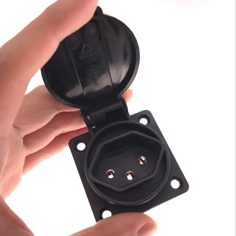 Switzerland Waterproof Industrial Socket 10A 250V AC Power Socket