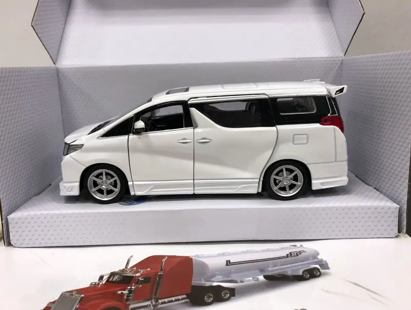 TOYOTA Alphard (16)