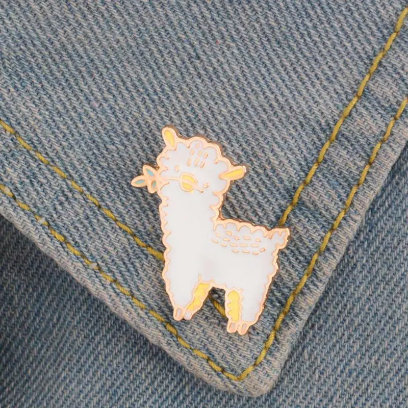 

Cartoon Animal Sheep Baby Llama Enamel Pins Icons Collar Brooches For Women Lapel Pin Brooch Jewelry Clothing Bag Accessories