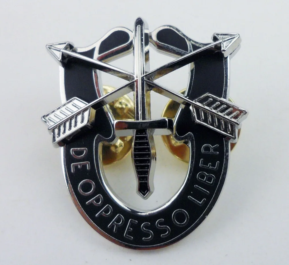 PAIR OF US ARMY SPECIAL FORCES BERET BADGE PIN SFOD OMEGA CAP BADGE METAL