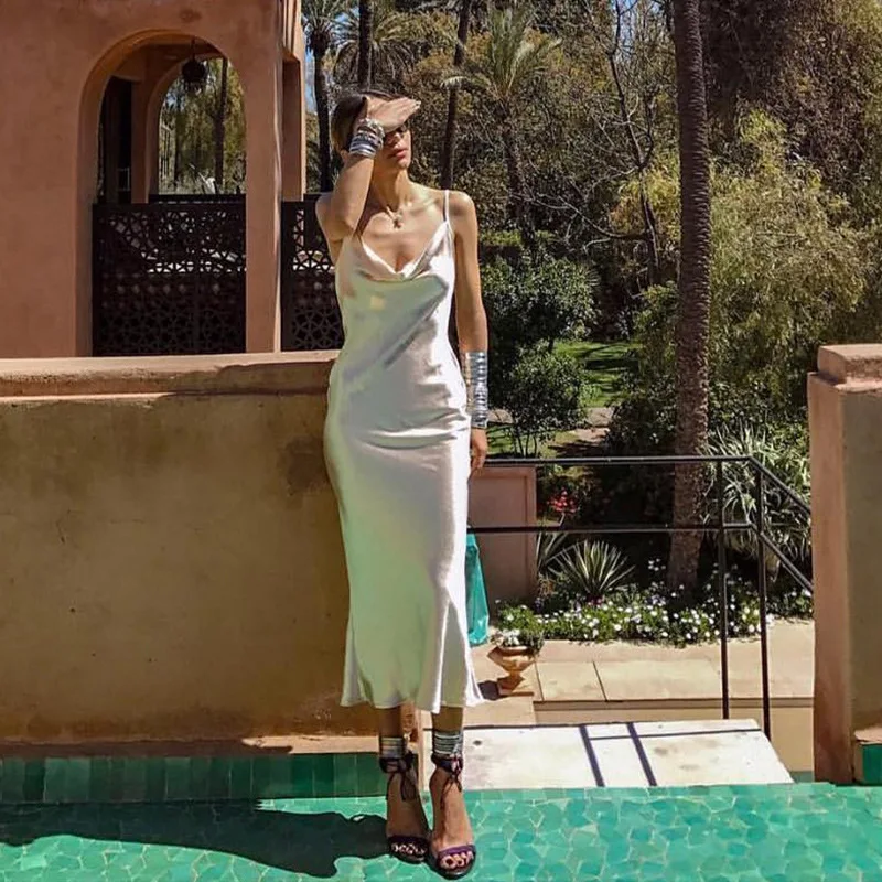 

iClosam Summer Elegant Satin Dress Sexy Spaghetti Strap V-neck Backless Dress Casual Sleeveless Dresses for party night club