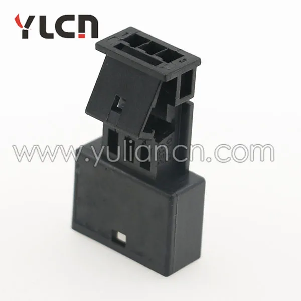 

Kostal 3 pin Diesel Injection Pump Receptacle Automotive Connector