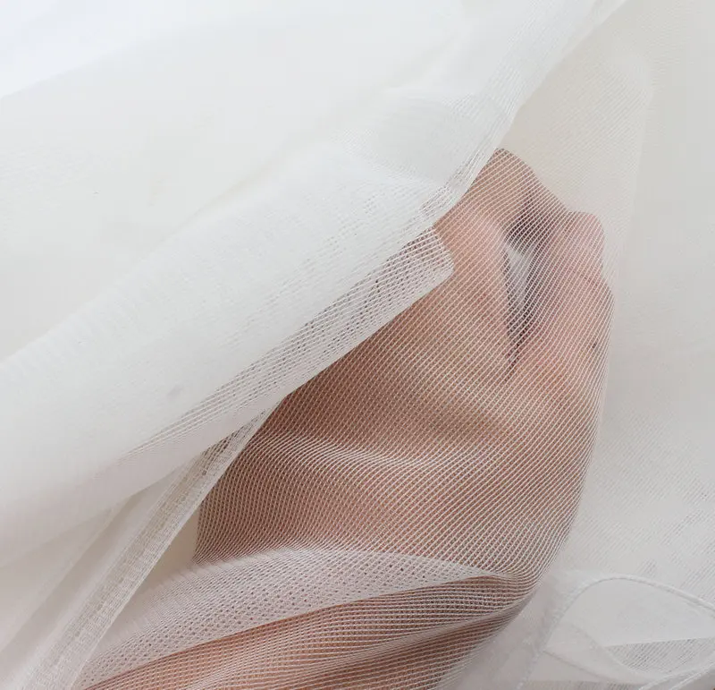 부드러운 메쉬 고운 누드 컬러 얇은 명주 그물 160cm 너비 5 메터/몫 투명 코르셋 드레스 봉제에 좋은 품질