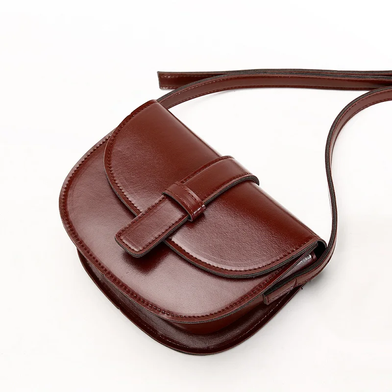 

Women's Bag on The Shoulder Famous Brand Handbags 2019 Spring New Semi-circle Half-moon Casual Fashion Messenger Bag