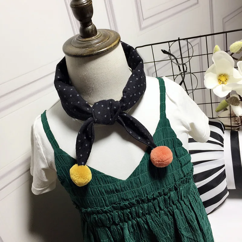 New Spring Autumn Girls Triangle Scarves Cotton and Linen Bibs Boys Girls Scarf Bibs Toddler Children Neck Wear Baby Scarf