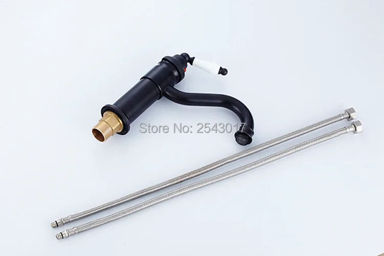 3246031457_318434714