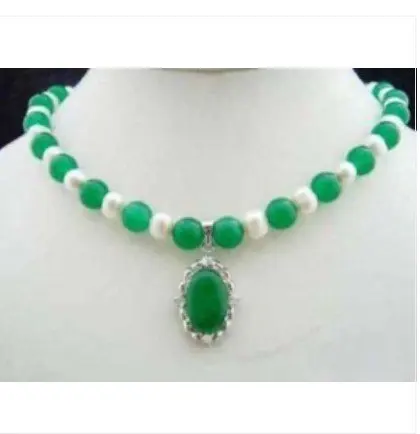 

Charm white pearl Emerald green jade pendant necklace