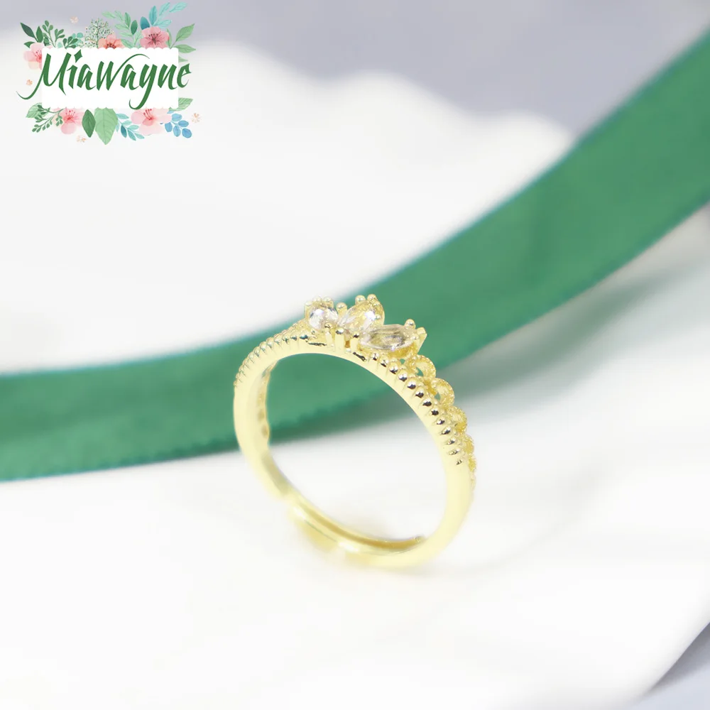 Crown Topaz Ring 05