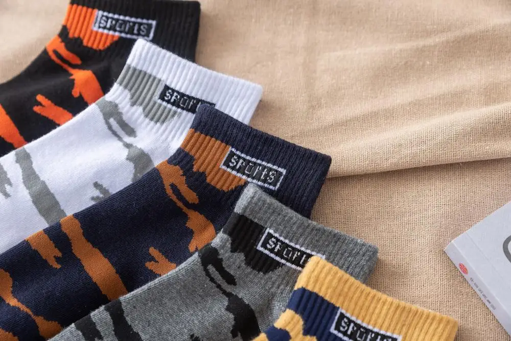 

High quality summer and autumn men's fashion street hip hop skateboard cotton socks non-slip comfort