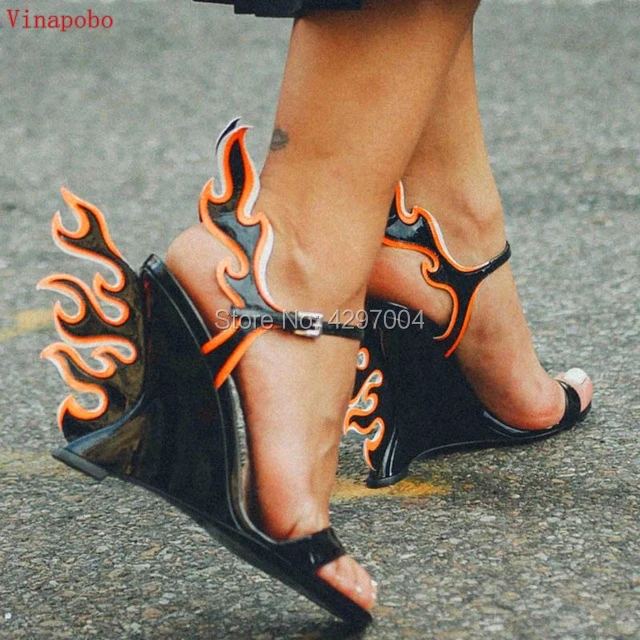 

2019 Newest Orang Flame Wings Wedge High heels Gladiator Sandals Women Peep Toe Patent leather Runway Party Shoes Woman Sandal