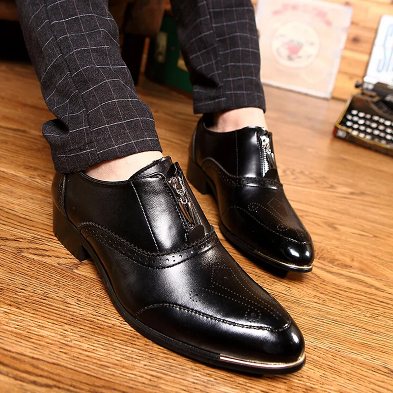 Fashion British Carve Mens Oxfords Shoes Metal Pointed Toe Personality