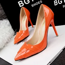 2016 Nouvelles Femmes Pompes Mince Talons Mode Fine Talons Peu Profonde Pointu Solide Couleur “H” simples Chaussures À Talons Hauts Chaussures Femmes Chaussures Simples