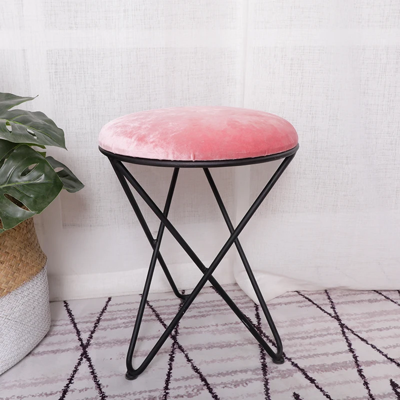 Современная Гостиная подставка для ног для дивана железный стул для макияжа Европейский Dotomy Pouffe Ottoman Tabouret мебель для спальни Ins style - Цвет: pink velvet cushion