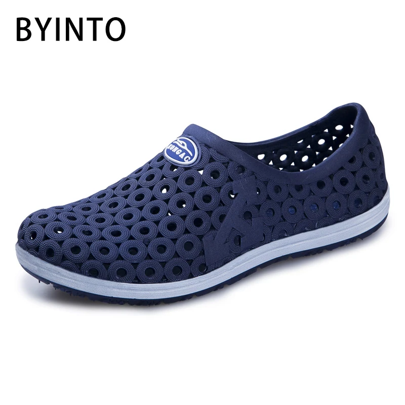 

2019 Summer Men's Beach Sandals Outdoor Sea Aqua Shoes Gardon Croc Hollow Water Male Sneakers Quick Drying Walk Chaussure Homme