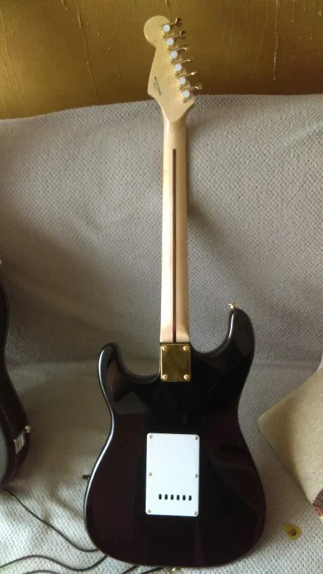 Высокое качество клен гриф ST гитара Sunburst из натурального дерева золотистые металлические части электрогитары-17-11