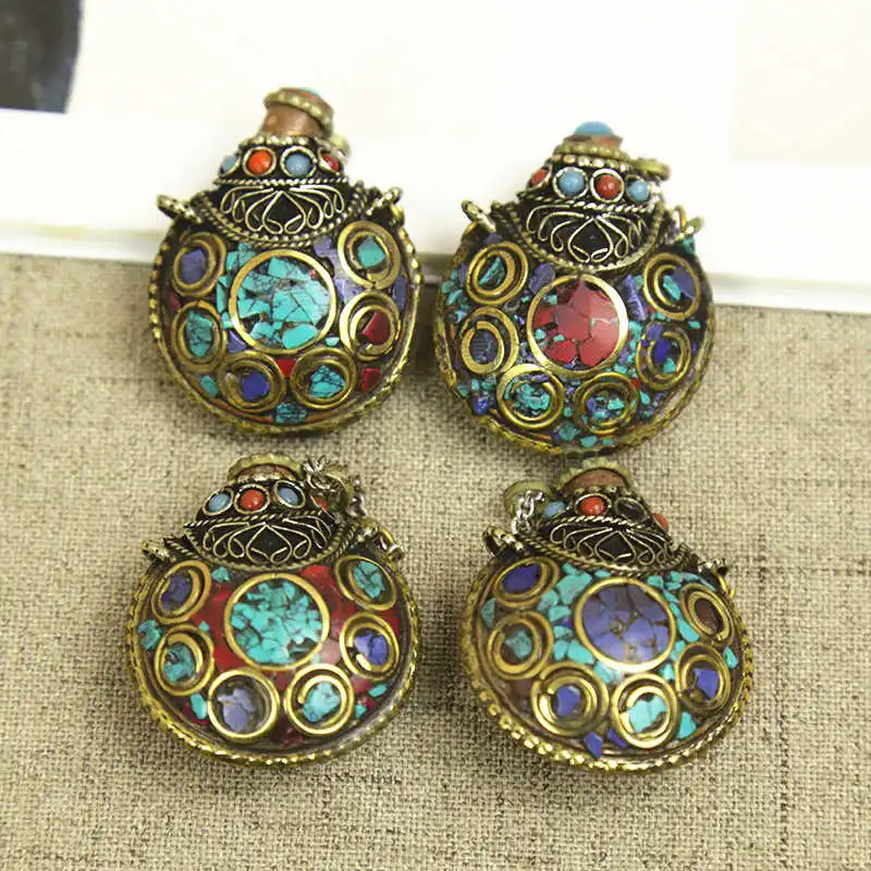 

BYH020 Nepal lovely Small Snuff Bottles Tibetan Amulet Pendants Tribal Handicrafts
