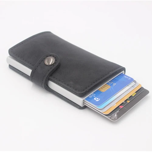 9 Simple and Small Credit Card Wallets for Men and Women