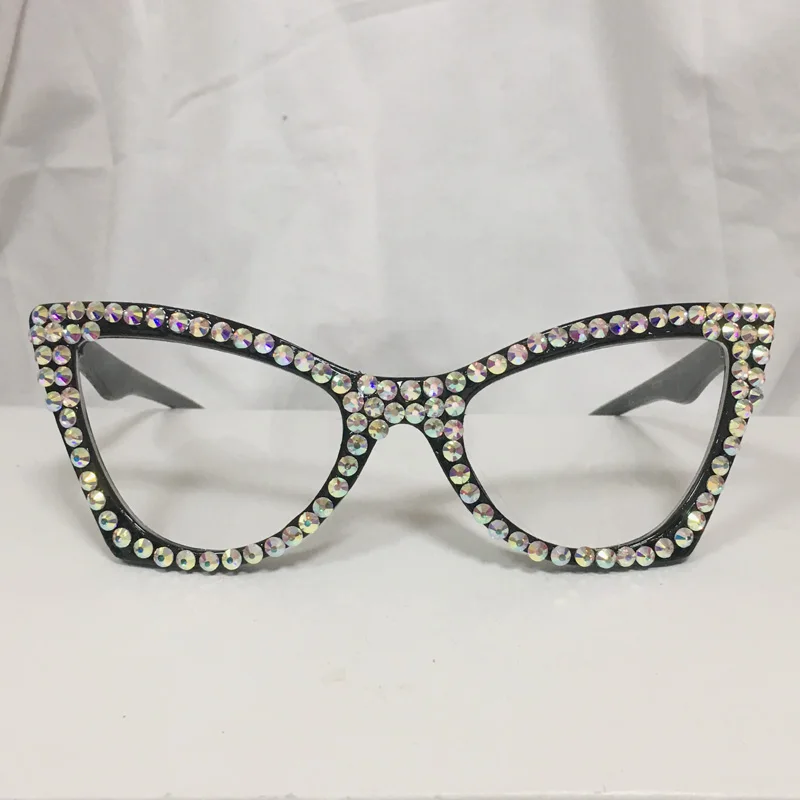 

2019 New Women Luxury Rainbow Crystal sunglasses Rhinestone Sun glasses for female Decoration Women designer oculos de sol