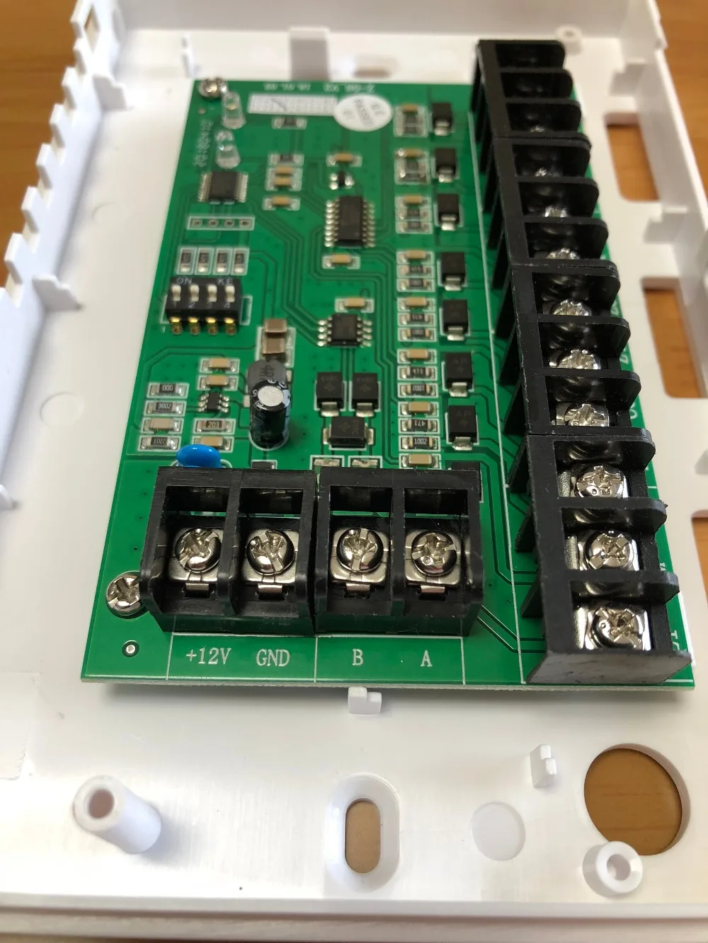 Фокусировка FC-7688E проводной охранной сигнализации 8 проводной зоны расширитель 8 автобусных зон расширитель