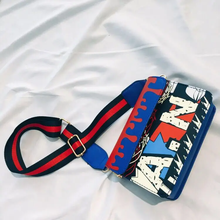 4385005304_1924897600