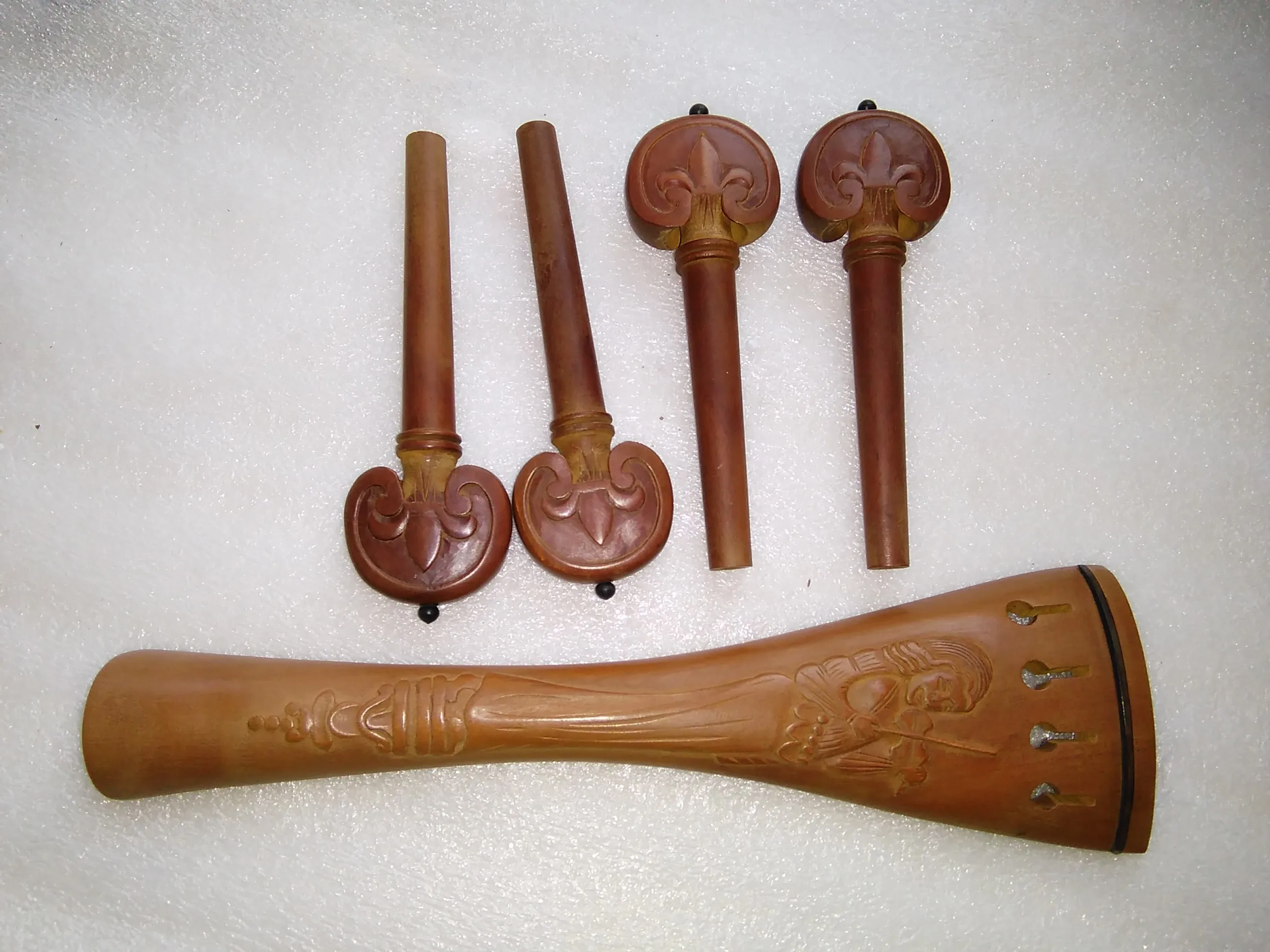 

1 Set Cello Parts 4/4 Jujube Carved Cello fitting with 4 Carved pegs and 1 PC Tail piece all 4/4