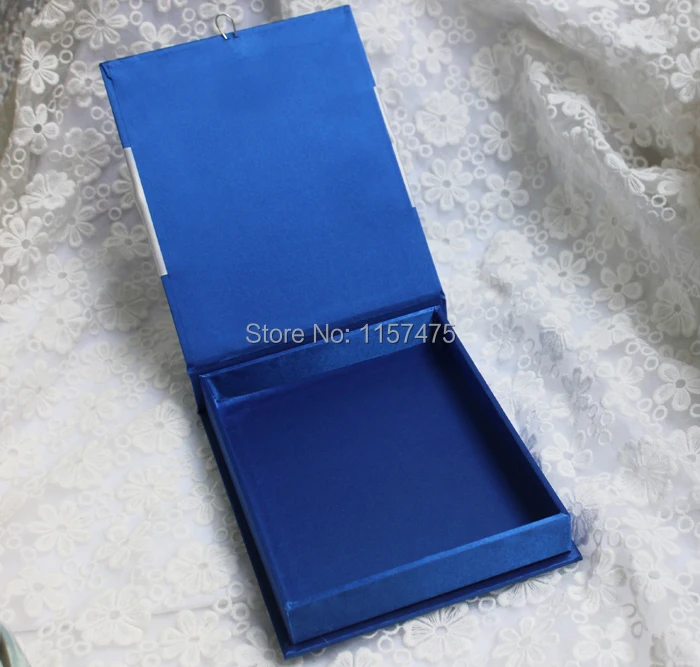 HI2015-06 Gorgerous Royal Blue Silk Box Wedding Invitation