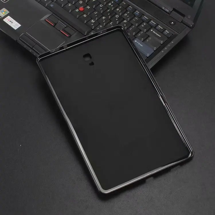 T590 black